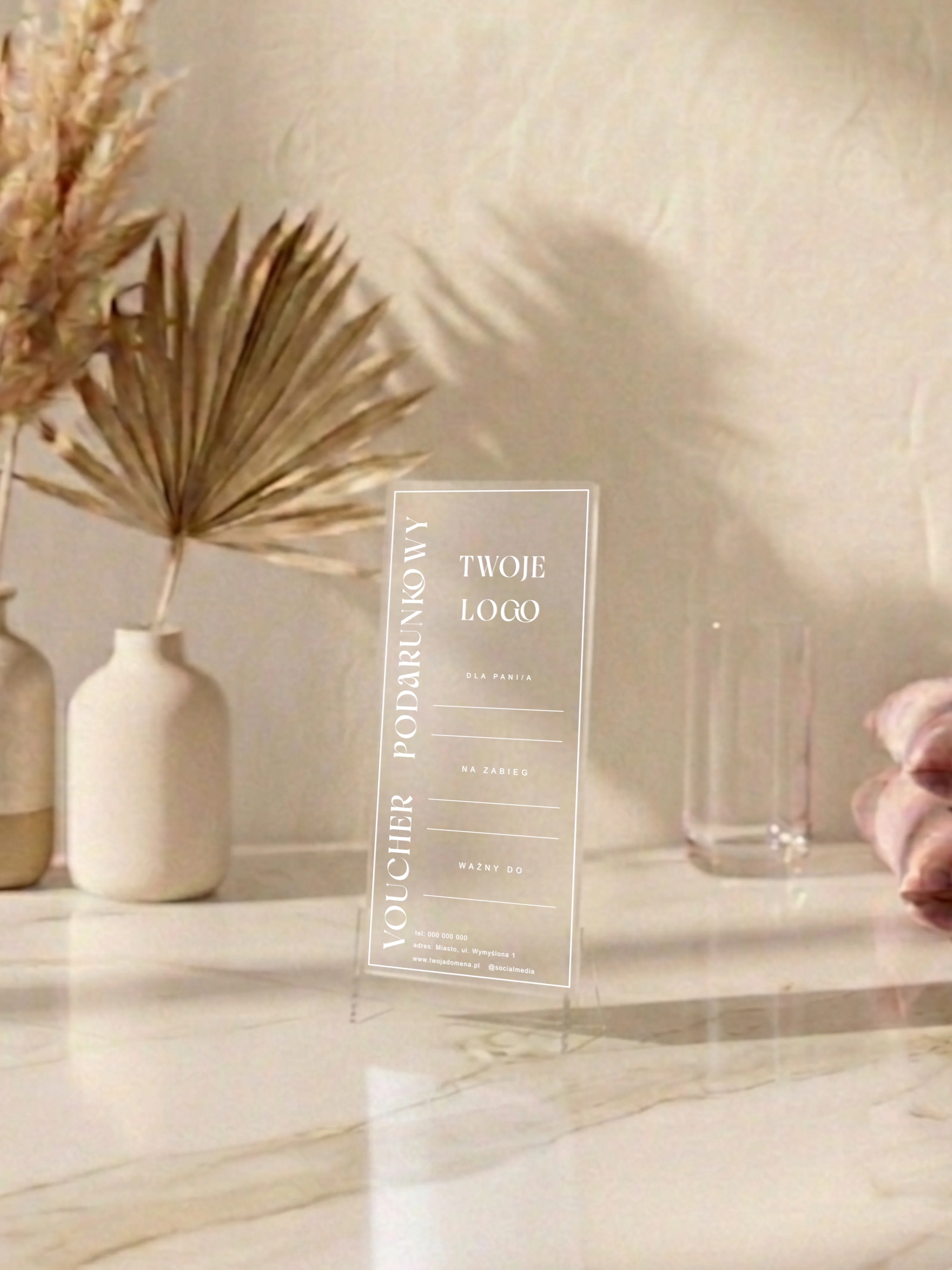 Plexi z nadrukiem UV – Voucher | Manufaktura Chaosu